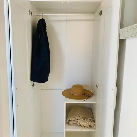 Cozy & Tiny & Newly Renovated House Feriehus
